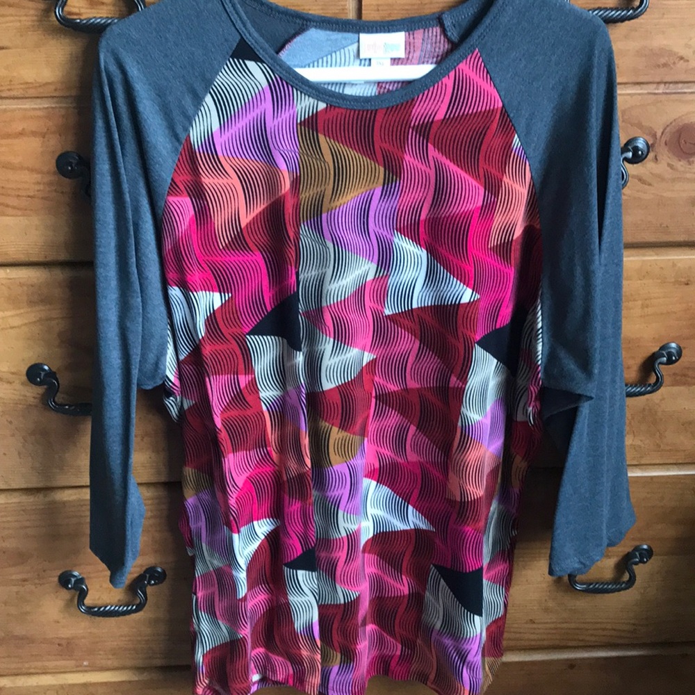 Lularoe women size 3XL Randy shirt